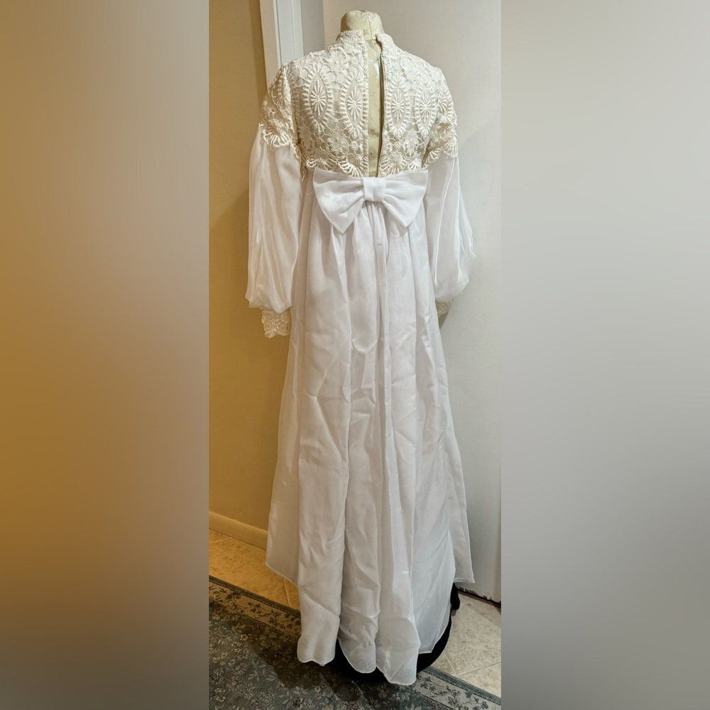 Emma Domb Organza Lace Bow Removable Train Balloon Sleeve Vintage Wedding Dress